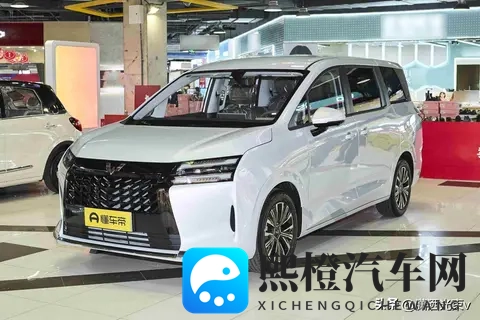 五菱星光730要来了，价格打到7万，MPV市场怕是要乱套-1