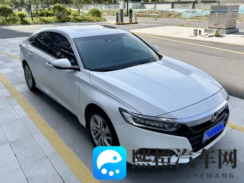 三年准新一手雅阁,10万出头,家用代步不二之选?-2