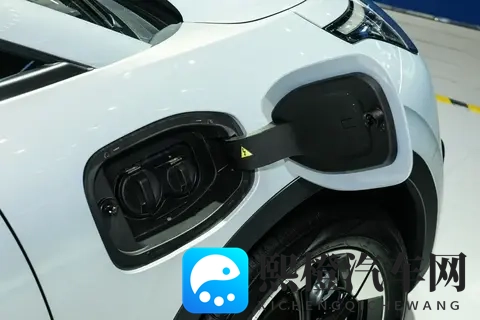 广汽埃安UT super正式上市,电池租用方案下的市场新探索-1