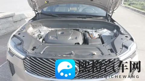 试沃尔沃XC90 T8: 65万买全进口豪华旗舰SUV,高净值家庭用车优选-1