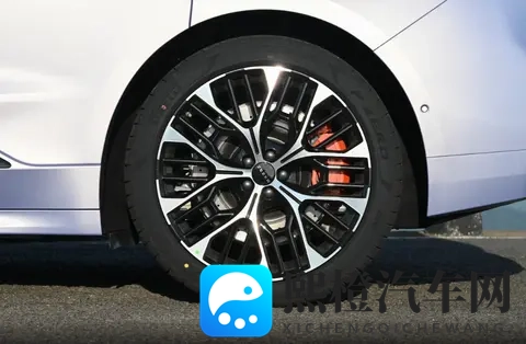 2698万起售,标配900V高压快充平台技术,这款中大型车怎样?-3