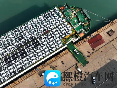 10月新能源汽车销量首超50%：中国汽车产业的历史性拐点-3