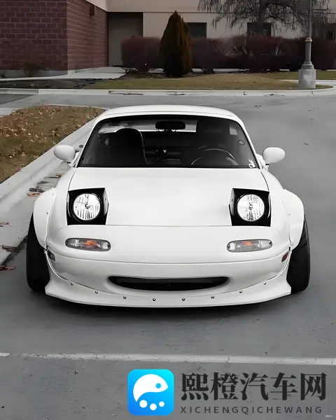 马自达MX-5第一代跳灯版:34年过去,为何仍是车迷心中的白月光?-3