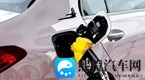 燃油车补贴突然回归,禁燃政策打脸了?官方数据藏着大秘密-3