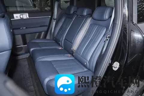 方程豹钛7：内外兼修，拒绝撞衫，让每一次出行都变成享受-3