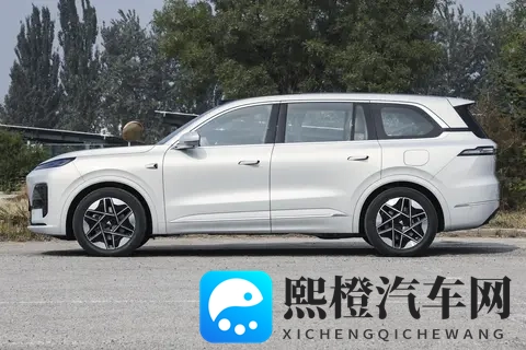 事业刚起步,手握 30 万,买深蓝 S09 还是等华为智选?-2