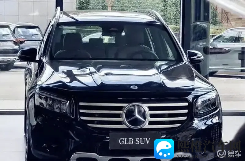 全新奔驰GLB:全能家用通勤车,20T+四驱,动力强劲-1