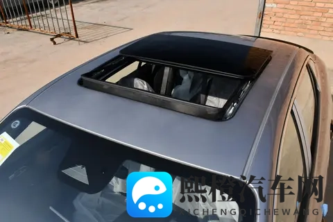 第三代领克03上市,限时1038万起,272马力+8AT,年轻人的新宠-1