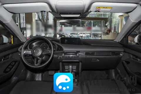 yy私人午夜理伦片4080：未来汽车新标杆，科技美学与环保动力并存-3