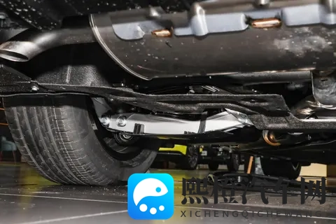 星纪元ES 2025款 增程版 Ultra四驱旗舰的均衡体验-3