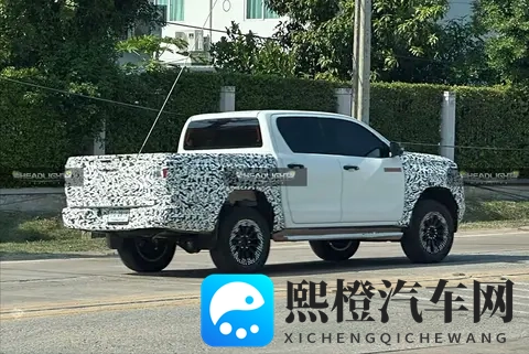 新一代丰田Hilux Travo预告11月10日泰国首发!-2