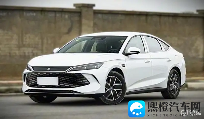 1137西方大但人文艺术:汽车设计新潮流:融合西方艺术的独特车型引关注-1