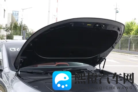 2026 款阿维塔 12 四激光版:智能辅助电动车新高度-2