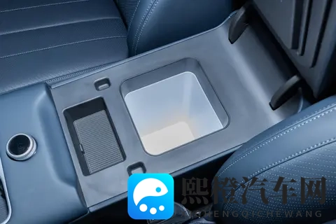 比亚迪新车“火”了？可选装无人机+超长续航，方程豹钛7真香-1