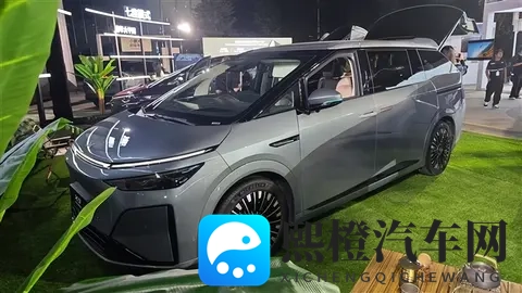 全球续航最长大七座 小鹏X9增程混动预售:35万起-1