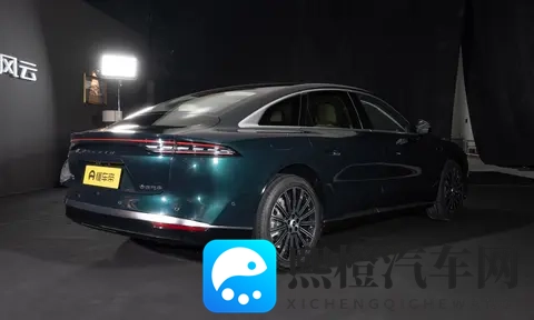 奇瑞新车又来！风云A9L猎鹰700助攻，顶配四座版真的能打吗？-2