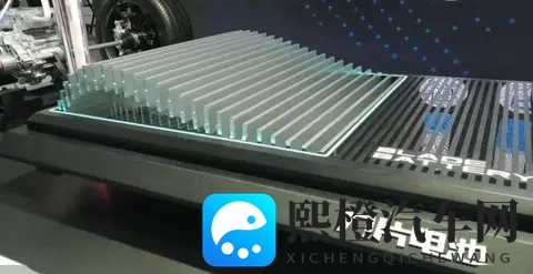 比亚迪六代刀片电池投产!267Wh_kg 能量,三元锂的最后堡垒要破了-1