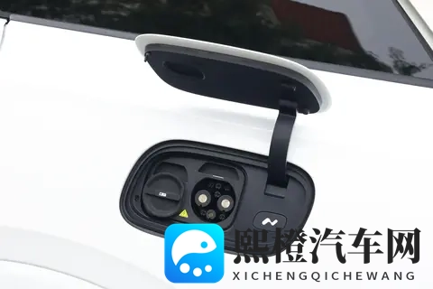 乐道L90：86天交付3万，纯电大型SUV市场杀出的一匹黑马-3