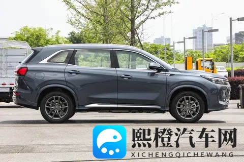 1198万买230km续航插混!第三代蓝电E5 PLUS,这次能翻身吗?-1