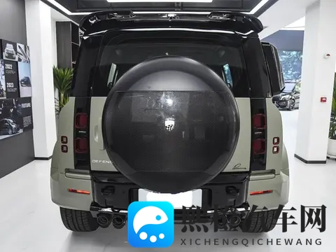 路虎版“大G”外观硬朗霸气，168万起自带越野套件，搭载30T柴油-2