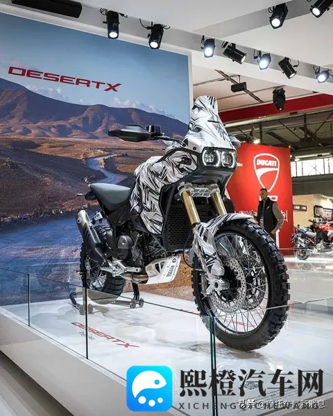 450ADV新竞品?杜卡迪曝光全新DesertX车型-2