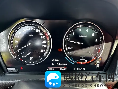 蓝色小钢炮！21年宝马1系，75秒破百，10万出头玩转操控-1