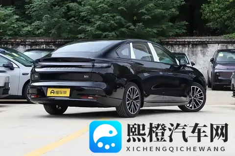 连续两月销量破万,这台10万级纯电家轿值不值得考虑?-2