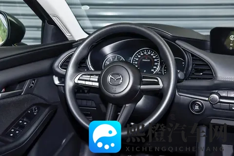 女人张开腿涩涩秘 视频软件:私密视频软件中女性舒展瞬间-2