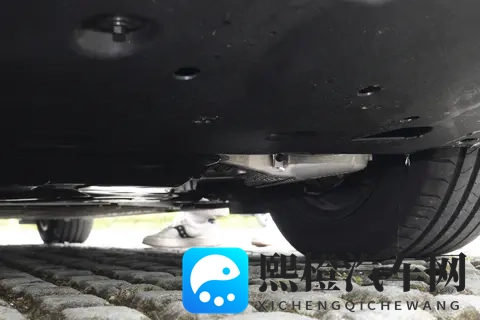 11月入手高端MPV，就选它！明星家庭一致选择，超高性价比-3