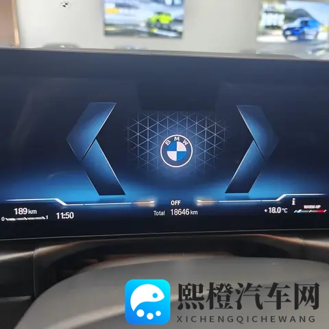 女超人满天星版麦乐迪马克斯：汽车新潮流：满天星车顶，科技感十足！-1