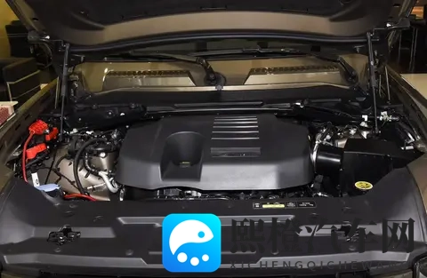 中文日产幕无限码一区：日产汽车新科技，驾驭未来惊喜不断-1