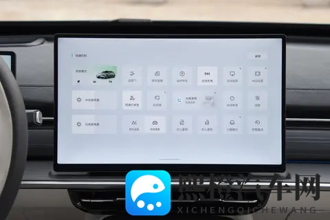 37秒破百+无框车门!这台国产轿跑自己就是一道流动的风景-1