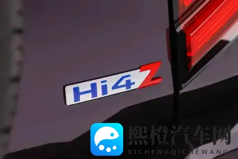 相比燃油版,全新坦克400Hi4z高出7万元,哪个更值得买?-1