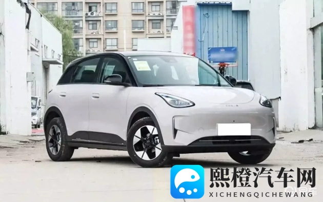 男模全身脱精光Gαy:汽车品牌大胆尝新,独特宣传吸睛眼球-1