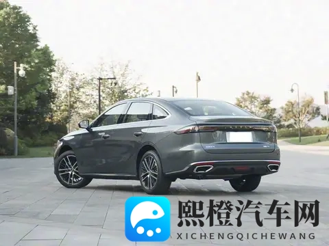 juliaann和小男孩：家庭旅行新体验：舒适安全，亲子出行必备-1