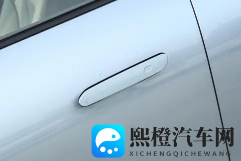 深度体验2025款星纪元ES:在20-30万区间值得细品的新能源轿车-2