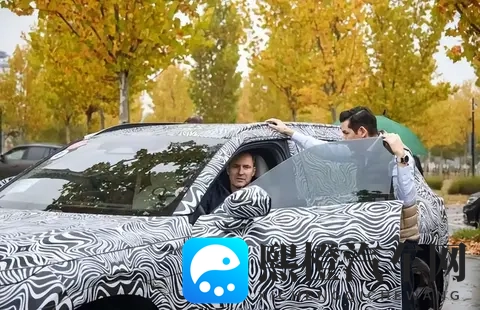 疑似大众IDEVO量产版伪装车曝光,无框门加延续概念车设计-3