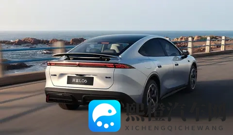 两款“平民轿跑”零跑Lafa5开启预售 深蓝L06将配第四代磁流变悬架-2