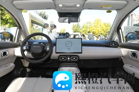 电池租用购车价499万起，广汽埃安UT super上市！产品力如何？-1