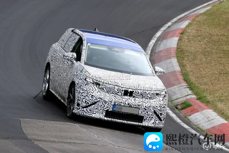 将夜2第3集酒店打扑克：《扑克牌局启示录：车迷在剧中找到共鸣》-1