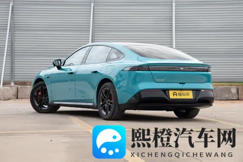 这款15万级智能轿跑新宠有什么魅力？深度体验eπ007+找到答案！-3