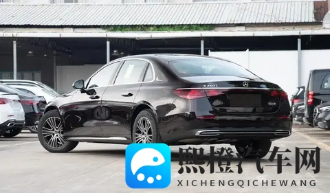 售价4299万元起,2026款奔驰长轴距E级上市,新增经典版-1