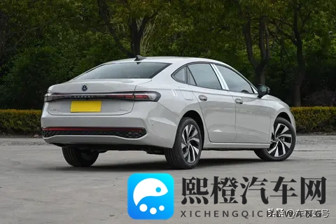 帕萨特B9和迈腾怎么选？哪款更值得入手？-2