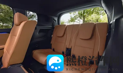 全新一代奔驰GLB曝光，星空顶+七座，下月首发-3