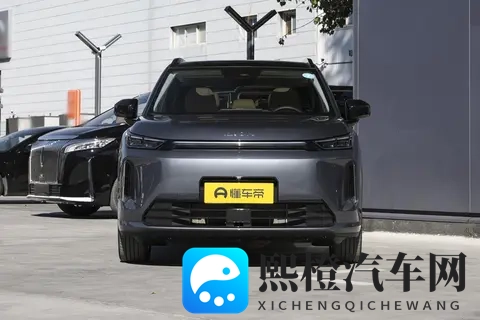 实测油耗不到6L,动力不输20万级增程SUV,它凭什么这么香?-2