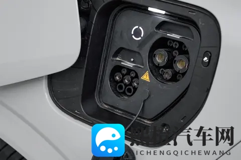 30万级大五座SUV，标配空悬+空气弹簧，星途ET值得买吗？-1