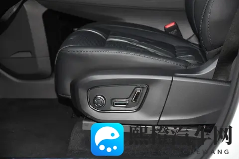 三代同堂选车难？极氪 009 空间、安全与舒适，给出家庭出行新答案-2