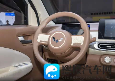 宏光MINIEV四门版448万起，745L大空间，后排应急，丐版性价比高-3