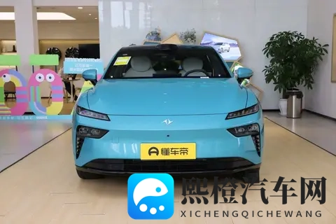 15万级轿跑四驱，激光雷达+8295P全系标配，抢先实测eπ007+-2