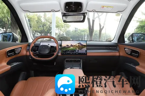 第五代瑞虎8全面解析:双前脸设计下的家用SUV新选择-3